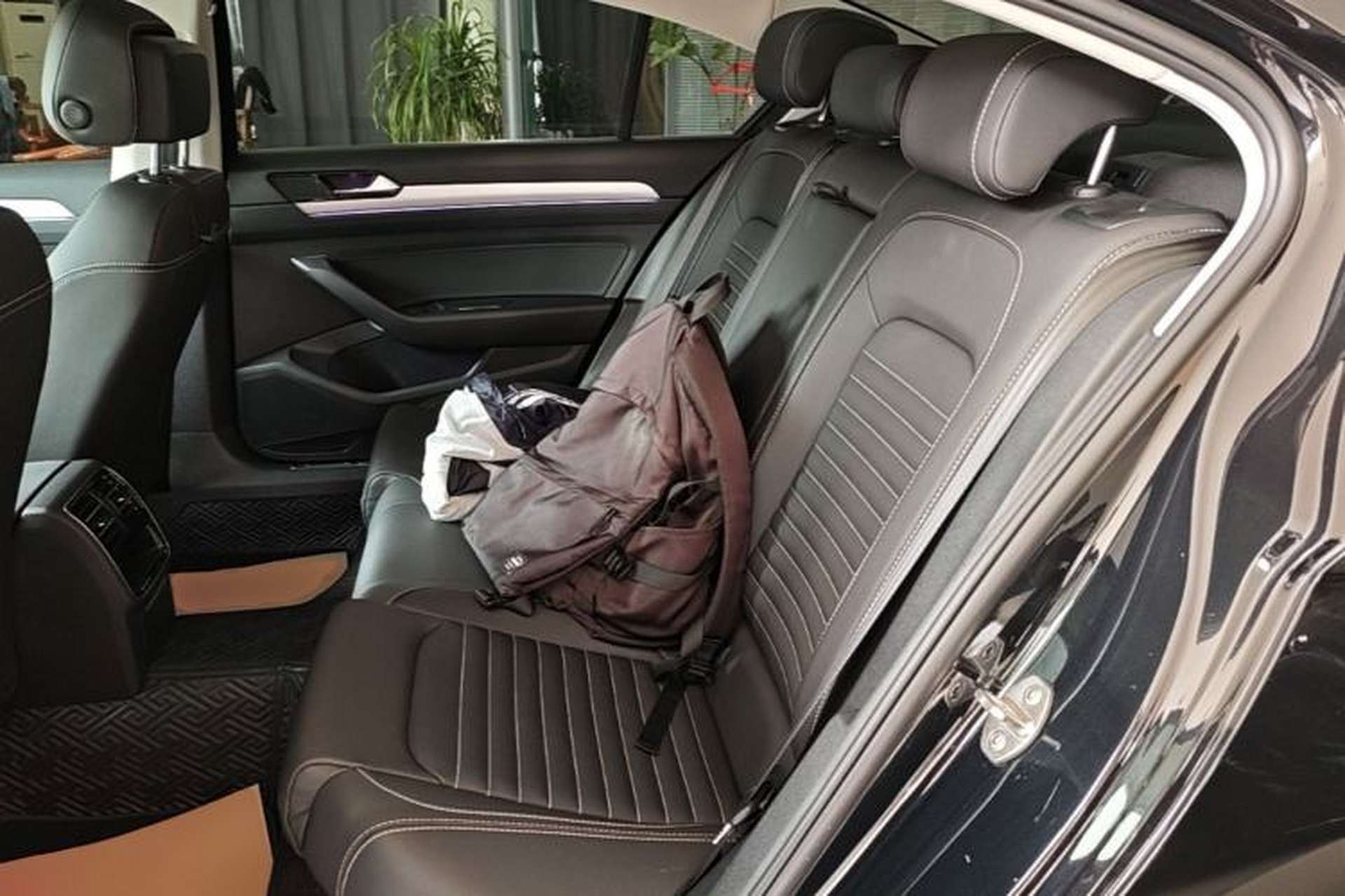 Used Volkswagen Magotan 2020 280TSI DSG Comfort Edition Left Rear Seat