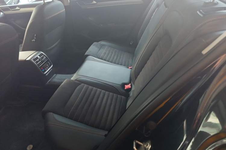 Used Volkswagen Magotan 2020 330TSI DSG Leading Model Left Rear Seat