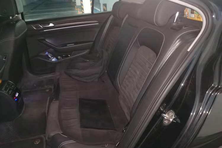 Used Volkswagen Magotan 2020 330TSI DSG Luxury Edition Left Rear Seat