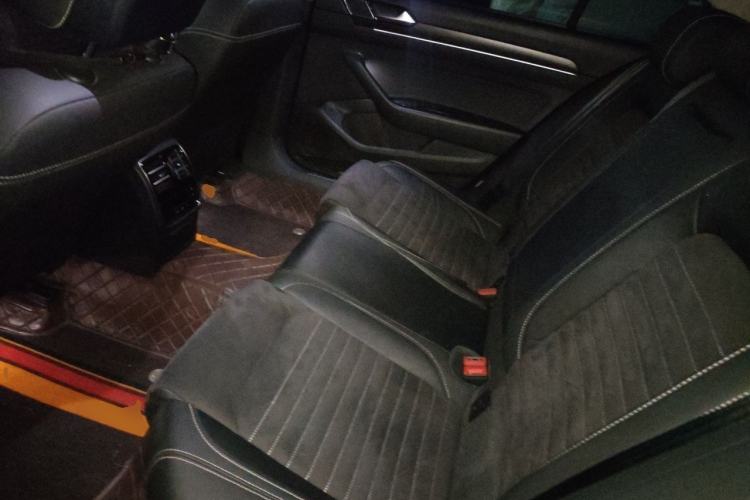 Used Volkswagen Magotan 2020 330TSI DSG Luxury Edition Left Rear Seat