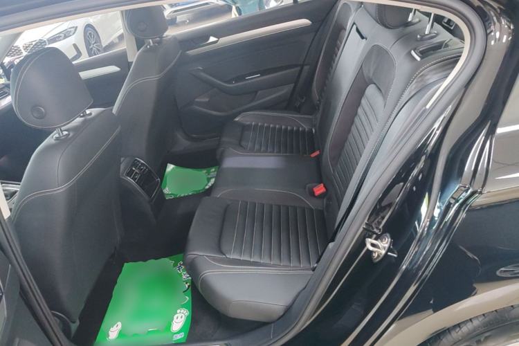 Used Volkswagen Magotan 2020 280TSI DSG Comfort Edition Left Rear Seat
