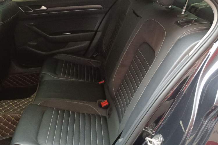 Used Volkswagen Magotan 2020 330TSI DSG Leading Model Left Rear Seat