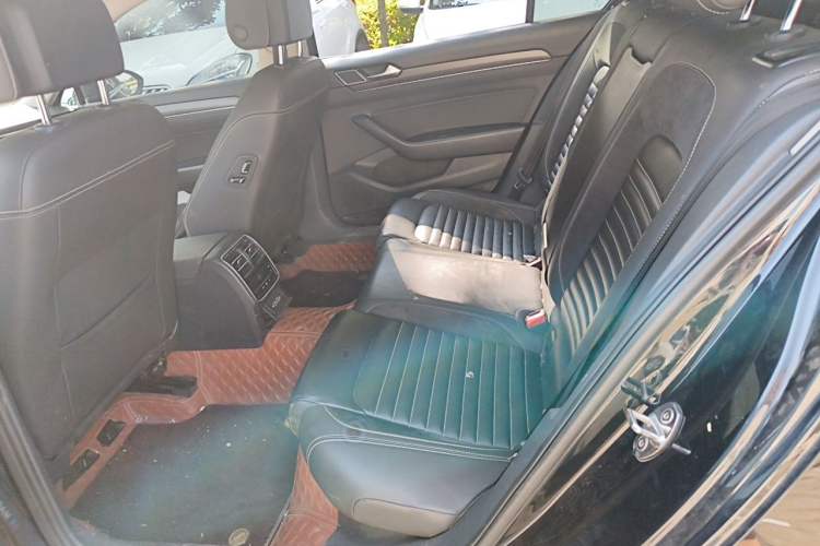 Used Volkswagen Magotan 2020 330TSI DSG Leading Model Left Rear Seat