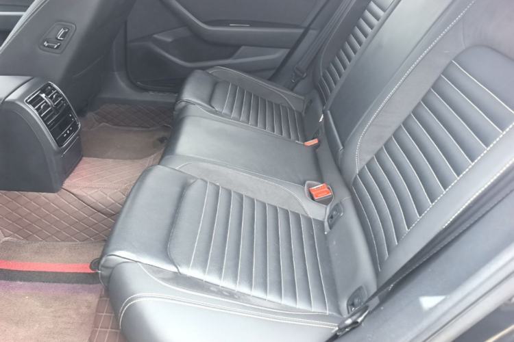 Used Volkswagen Magotan 2020 330TSI DSG Leading Model Left Rear Seat