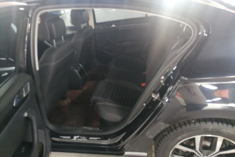 Used Volkswagen Magotan 2020 330TSI DSG Leading Model Left Rear Seat