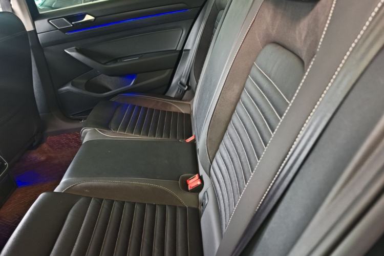Used Volkswagen Magotan 2020 330TSI DSG Leading Model Left Rear Seat