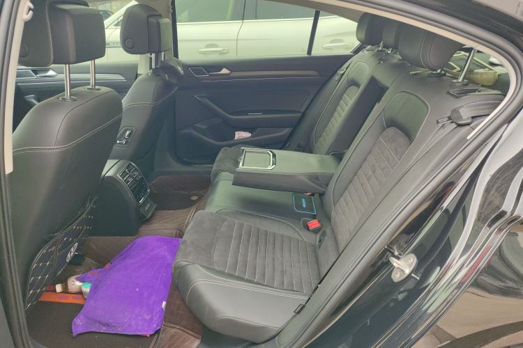 Used Volkswagen Magotan 2020 330TSI DSG Luxury Edition Left Rear Seat