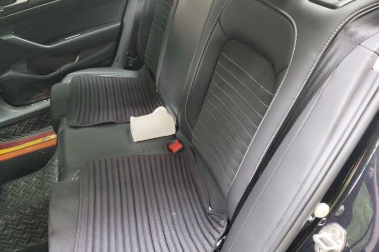Used Volkswagen Magotan 2020 330TSI DSG Luxury Edition Left Rear Seat