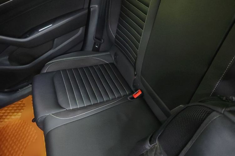 Used Volkswagen Magotan 2020 330TSI DSG Leading Model Left Rear Seat