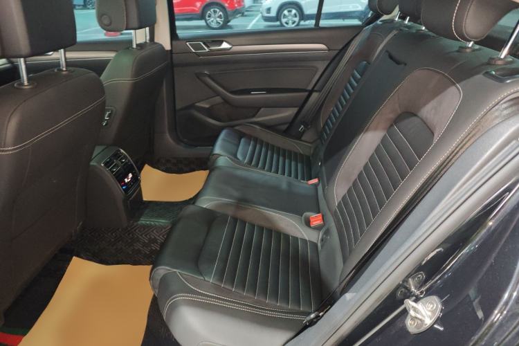 Used Volkswagen Magotan 2020 330TSI DSG Leading Model Left Rear Seat