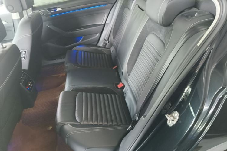 Used Volkswagen Magotan 2020 330TSI DSG Leading Model Left Rear Seat
