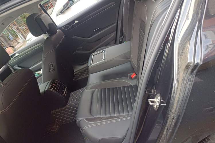 Used Volkswagen Magotan 2020 330TSI DSG Leading Model Left Rear Seat