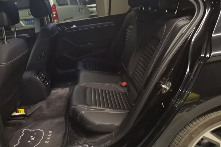 Used Volkswagen Magotan 2020 330TSI DSG Leading Model Left Rear Seat