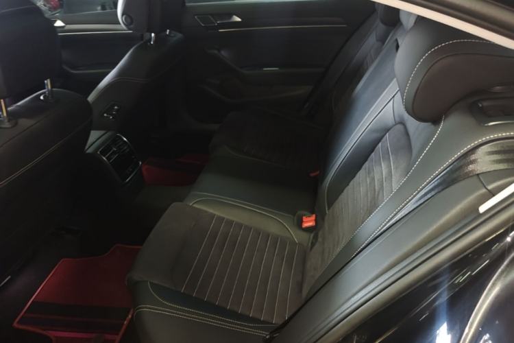 Used Volkswagen Magotan 2020 330TSI DSG Luxury Edition Left Rear Seat