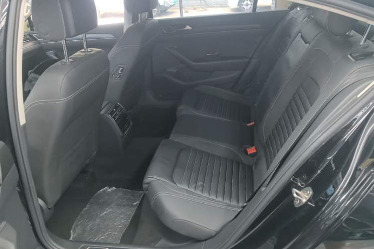 Used Volkswagen Magotan 2020 330TSI DSG Leading Model Left Rear Seat