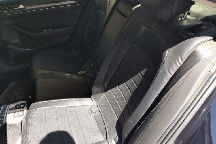 Used Volkswagen Magotan 2020 330TSI DSG Luxury Edition Left Rear Seat
