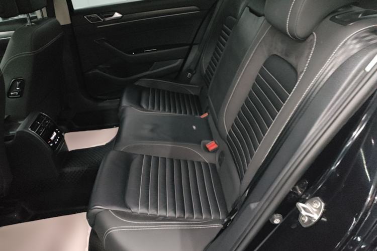Used Volkswagen Magotan 2020 330TSI DSG Leading Model Left Rear Seat