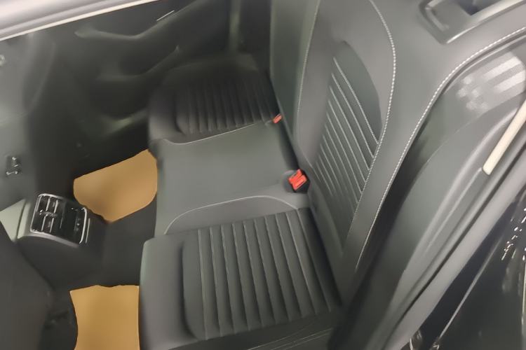 Used Volkswagen Magotan 2020 280TSI DSG Leading Edition Left Rear Seat