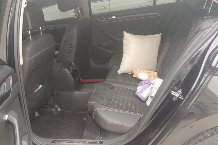Used Volkswagen Magotan 2020 330TSI DSG Luxury Edition Left Rear Seat