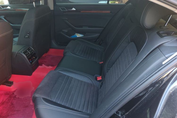 Used Volkswagen Magotan 2020 330TSI DSG Luxury Edition Left Rear Seat