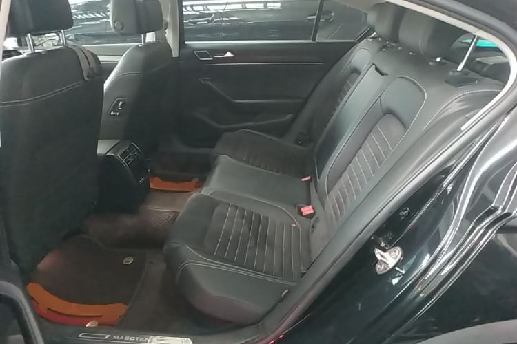 Used Volkswagen Magotan 2020 330TSI DSG Luxury Edition Left Rear Seat