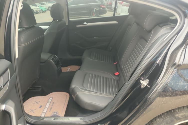 Used Volkswagen Magotan 2020 280TSI DSG Comfort Edition Left Rear Seat