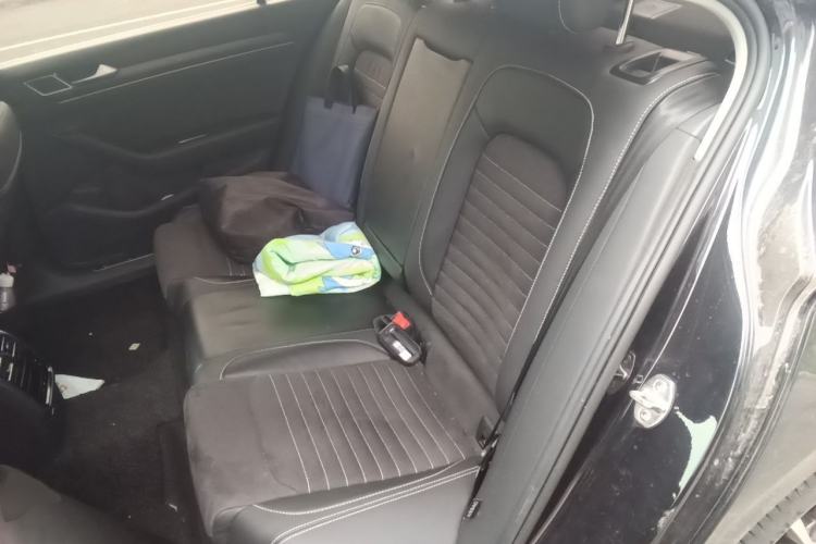 Used Volkswagen Magotan 2020 330TSI DSG Luxury Edition Left Rear Seat