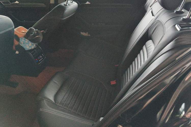 Used Volkswagen Magotan 2020 330TSI DSG Leading Model Left Rear Seat