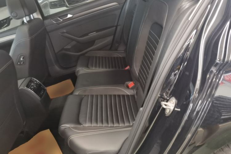 Used Volkswagen Magotan 2020 330TSI DSG Leading Model Left Rear Seat
