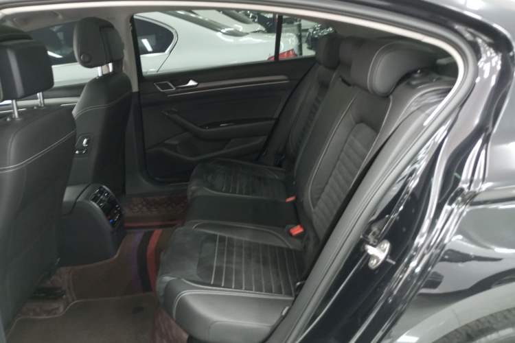 Used Volkswagen Magotan 2020 330TSI DSG Luxury Edition Left Rear Seat