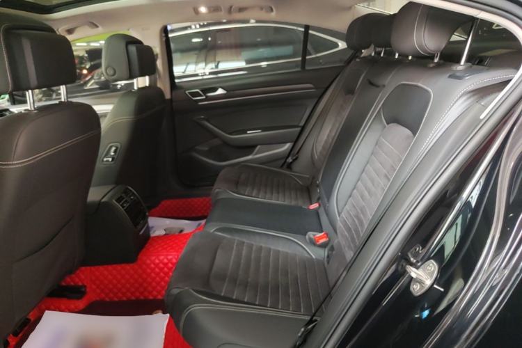 Used Volkswagen Magotan 2020 330TSI DSG Luxury Edition Left Rear Seat