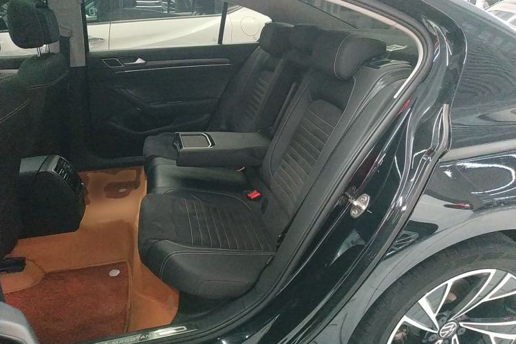 Used Volkswagen Magotan 2020 330TSI DSG Luxury Edition Left Rear Seat
