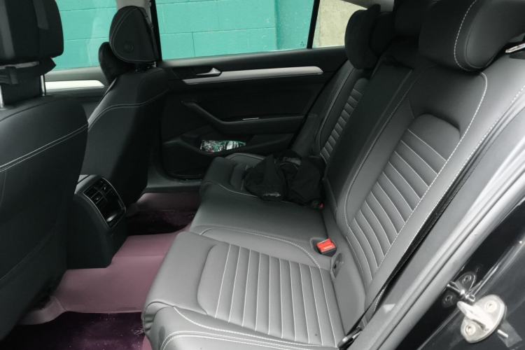 Used Volkswagen Magotan 2020 280TSI DSG Comfort Edition Left Rear Seat