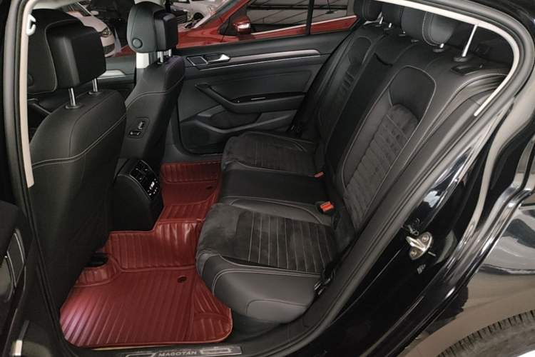 Used Volkswagen Magotan 2020 330TSI DSG Luxury Edition Left Rear Seat