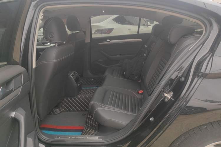 Used Volkswagen Magotan 2020 280TSI DSG Comfort Edition Left Rear Seat