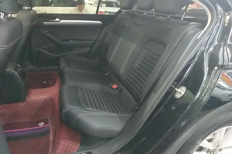 Used Volkswagen Magotan 2020 280TSI DSG Comfort Edition Left Rear Seat