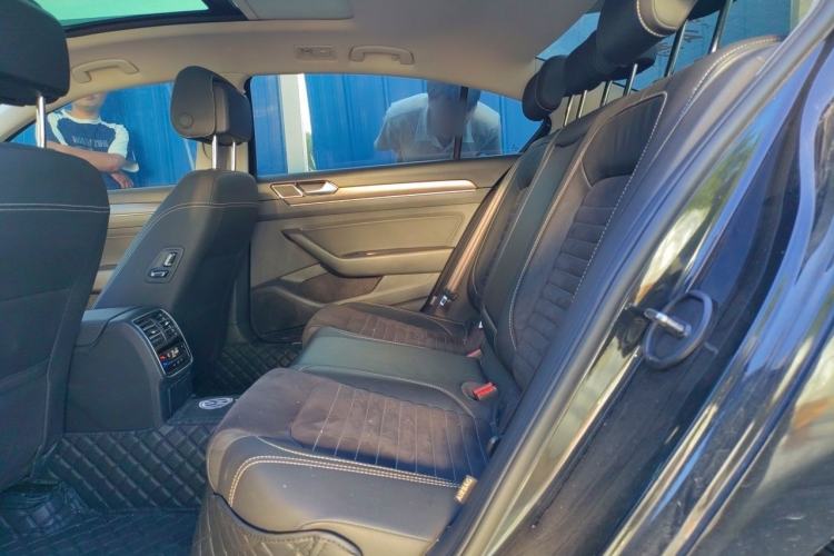 Used Volkswagen Magotan 2020 330TSI DSG Luxury Edition Left Rear Seat