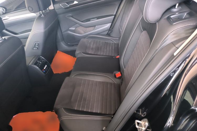 Used Volkswagen Magotan 2020 330TSI DSG Luxury Edition Left Rear Seat