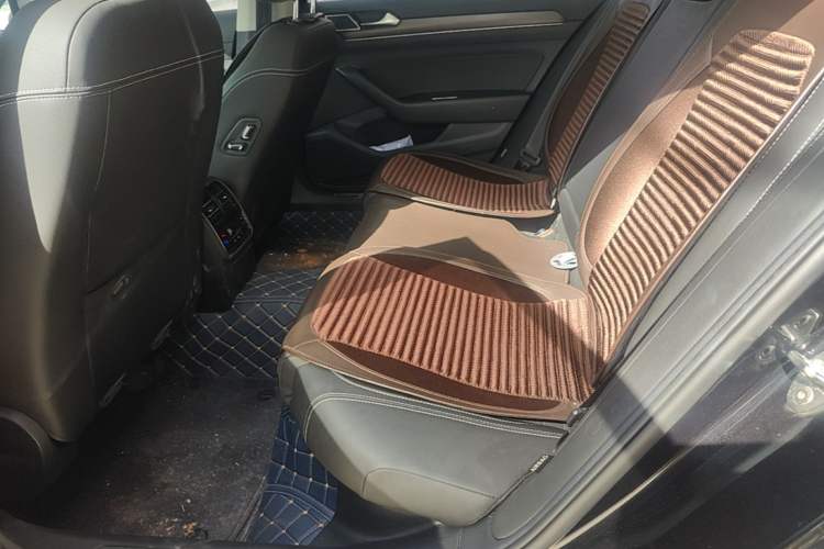 Used Volkswagen Magotan 2020 330TSI DSG Luxury Edition Left Rear Seat