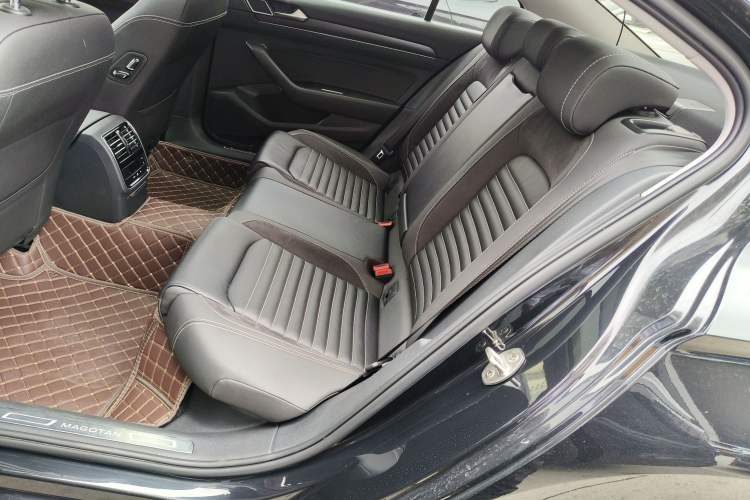 Used Volkswagen Magotan 2020 330TSI DSG Leading Model Left Rear Seat