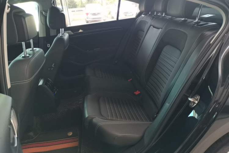 Used Volkswagen Magotan 2020 330TSI DSG Leading Model Left Rear Seat