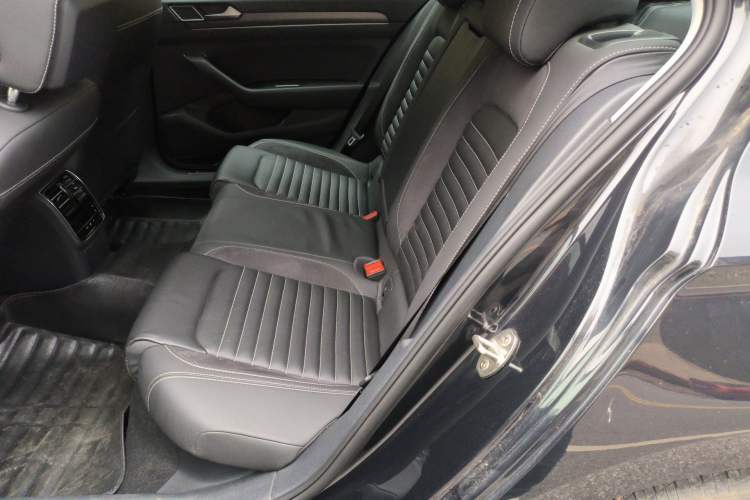 Used Volkswagen Magotan 2020 330TSI DSG Leading Model Left Rear Seat