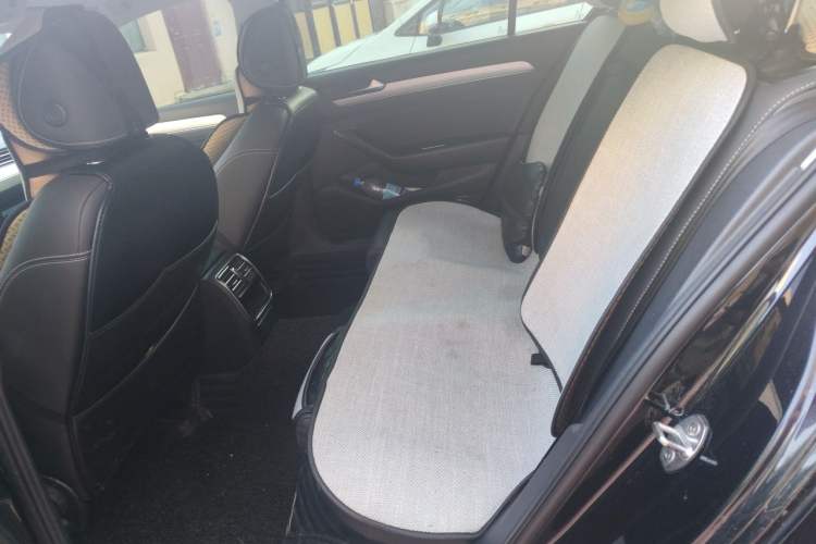 Used Volkswagen Magotan 2020 280TSI DSG Comfort Edition Left Rear Seat
