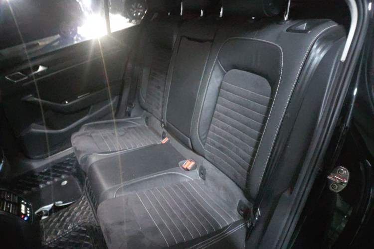 Used Volkswagen Magotan 2020 330TSI DSG Leading Model Left Rear Seat
