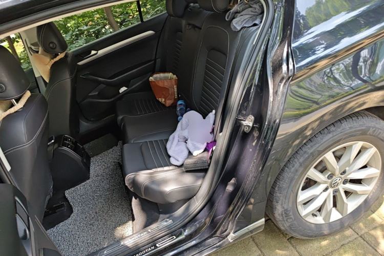 Used Volkswagen Magotan 2020 280TSI DSG Comfort Edition Left Rear Seat