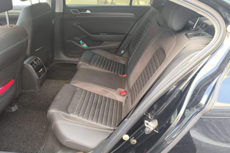 Used Volkswagen Magotan 2020 330TSI DSG Leading Model Left Rear Seat