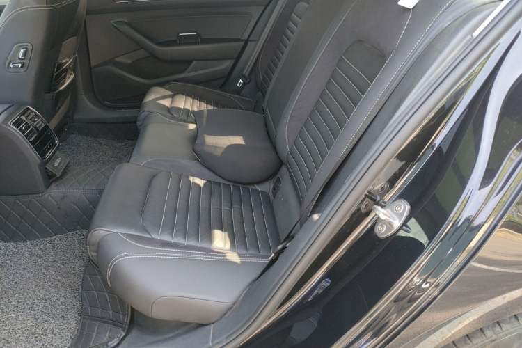 Used Volkswagen Magotan 2020 330TSI DSG Leading Model Left Rear Seat