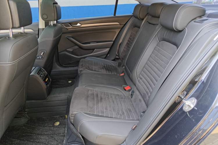 Used Volkswagen Magotan 2020 380TSI DSG Luxury Version Left Rear Seat