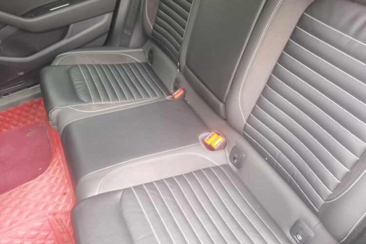 Used Volkswagen Magotan 2020 330TSI DSG Leading Model Left Rear Seat