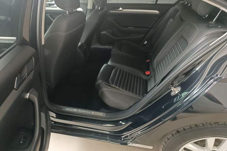 Used Volkswagen Magotan 2020 280TSI DSG Comfort Edition Left Rear Seat